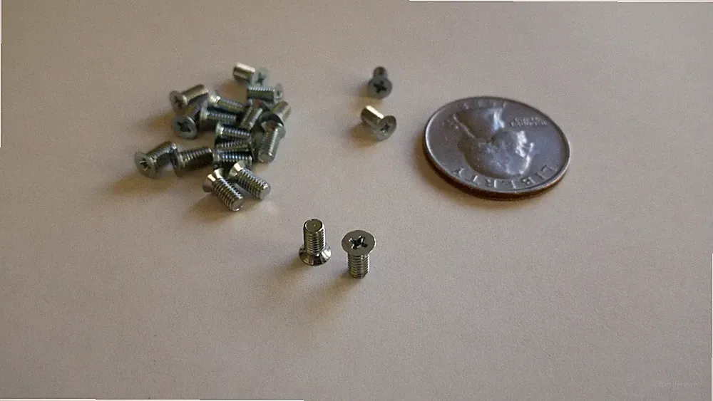 DELL POWEREDGE PE 2900 2950 SAS SATA 2.5 HARD DRIVE HOT SWAP CADDY SCREWS QTY 20