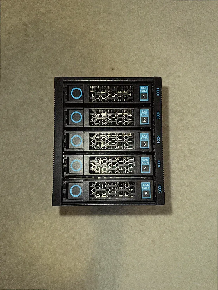 RackChoice SATA/SAS 5 Bay Internal Hard Drive Enclosure 3.5 HDD